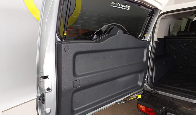 
								2012 Toyota Land Cruiser FJ 4.0 V6 full									