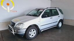 
										1999 Mercedes-Benz ML320 full									