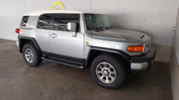 
										2012 Toyota Land Cruiser FJ 4.0 V6 full									