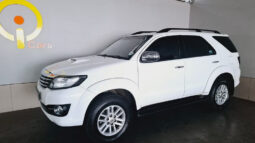 
										2015 Toyota Fortuner 2.5D-4D RB full									