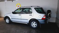 
										1999 Mercedes-Benz ML320 full									