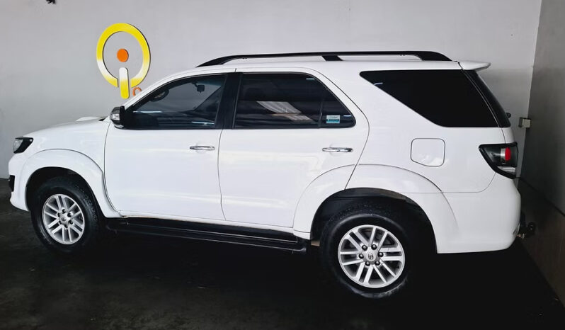
								2015 Toyota Fortuner 2.5D-4D RB full									