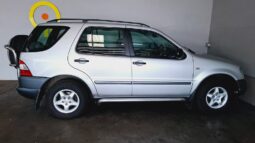 
										1999 Mercedes-Benz ML320 full									