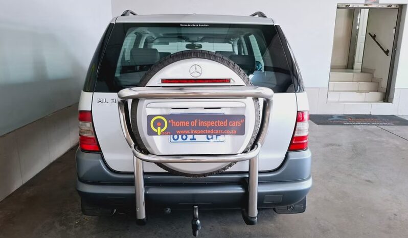 
								1999 Mercedes-Benz ML320 full									