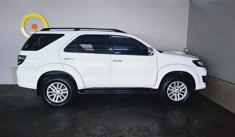 
								2015 Toyota Fortuner 2.5D-4D RB full									