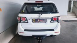 
										2015 Toyota Fortuner 2.5D-4D RB full									