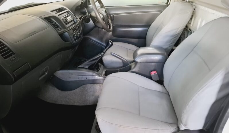 
								2014 Toyota Hilux 2.0 VVT-i Single Cab full									