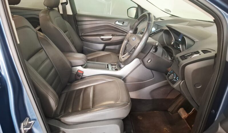 
								2019 Ford Kuga 1.5 Ecoboost Trend A/T full									