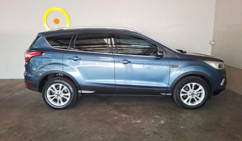 
								2019 Ford Kuga 1.5 Ecoboost Trend A/T full									