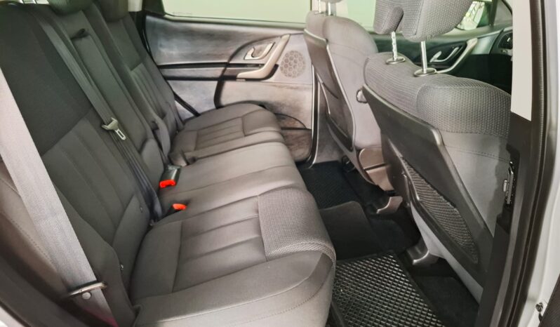 
								2019 Mahindra XUV500 2.2D MHawk W6 7 Seat A/T full									