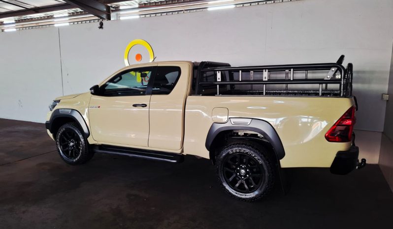 
								2022 Toyota Hilux 2.8 GD-6 Legend XC full									