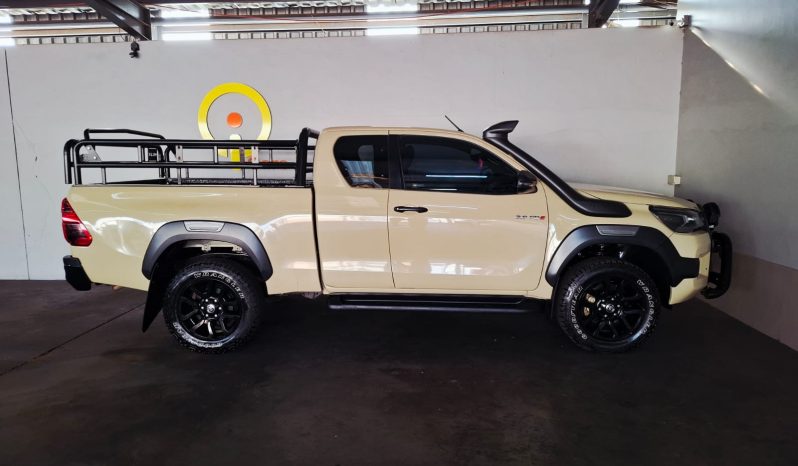 
								2022 Toyota Hilux 2.8 GD-6 Legend XC full									