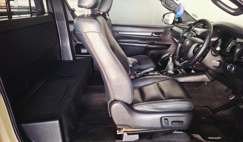 
								2022 Toyota Hilux 2.8 GD-6 Legend XC full									