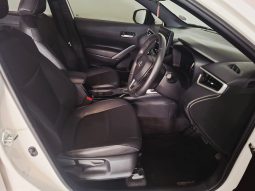 
										2023 Toyota Corolla Cross 1.8 XS HYBRID full									