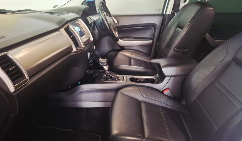 
								2019 Ford Everest 2.0D A/T full									