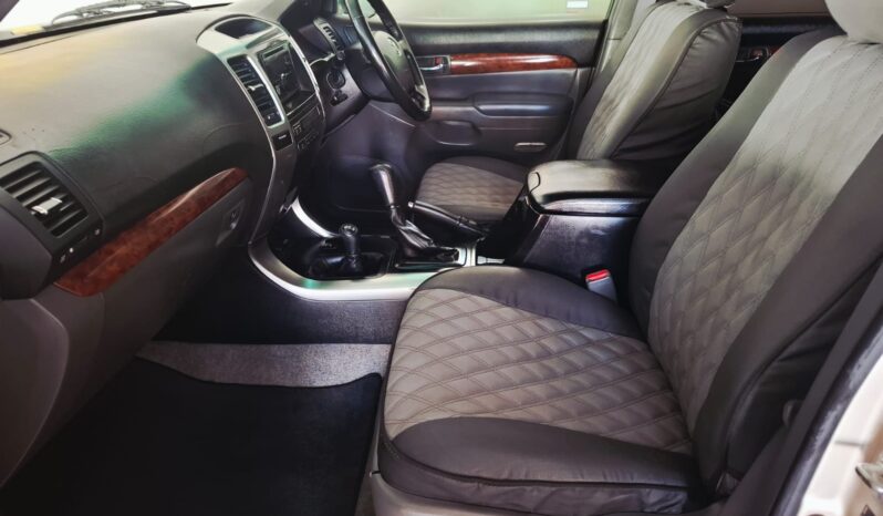 
								2006 Toyota Prado 4.0 V6 VX A/T full									