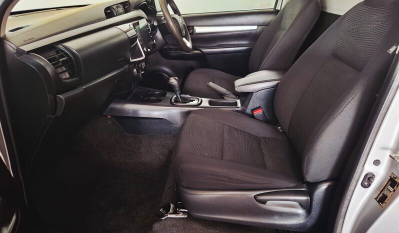 
								2023 Toyota Hilux 2.4 GD-6 Raider S/C 4×4 A/T full									