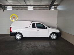 
										2015 Nissan NP200 1.6i A/C full									