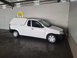 
										2015 Nissan NP200 1.6i A/C full									