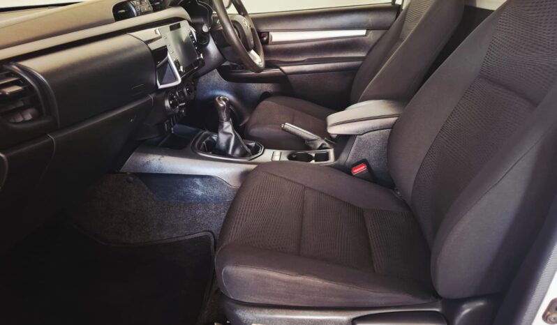 
								2023 Toyota Hilux 2.4 GD-6 Raider S/C 4×4 full									