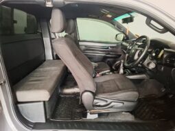 
										2019 Toyota Hilux 2.8 GD-6 Raider Xtra Cab 4×4 full									