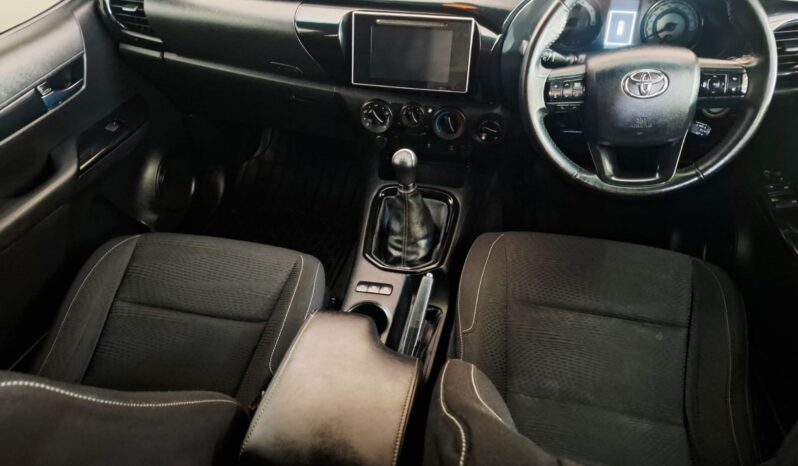 
								2019 Toyota Hilux 2.8 GD-6 Raider Xtra Cab 4×4 full									