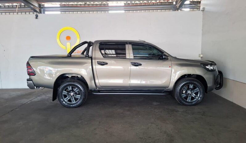 
								2023 Toyota Hilux 2.4 GD-6 Raider Double Cab A/T full									