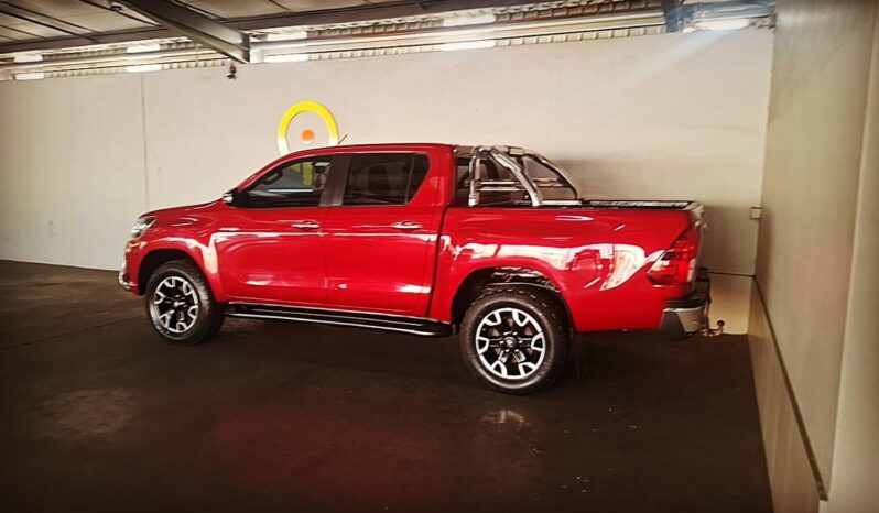 
								2017 Toyota Hilux 2.8 GD-6 Raider DC 4×4 A/T full									
