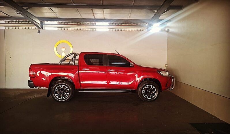 
								2017 Toyota Hilux 2.8 GD-6 Raider DC 4×4 A/T full									