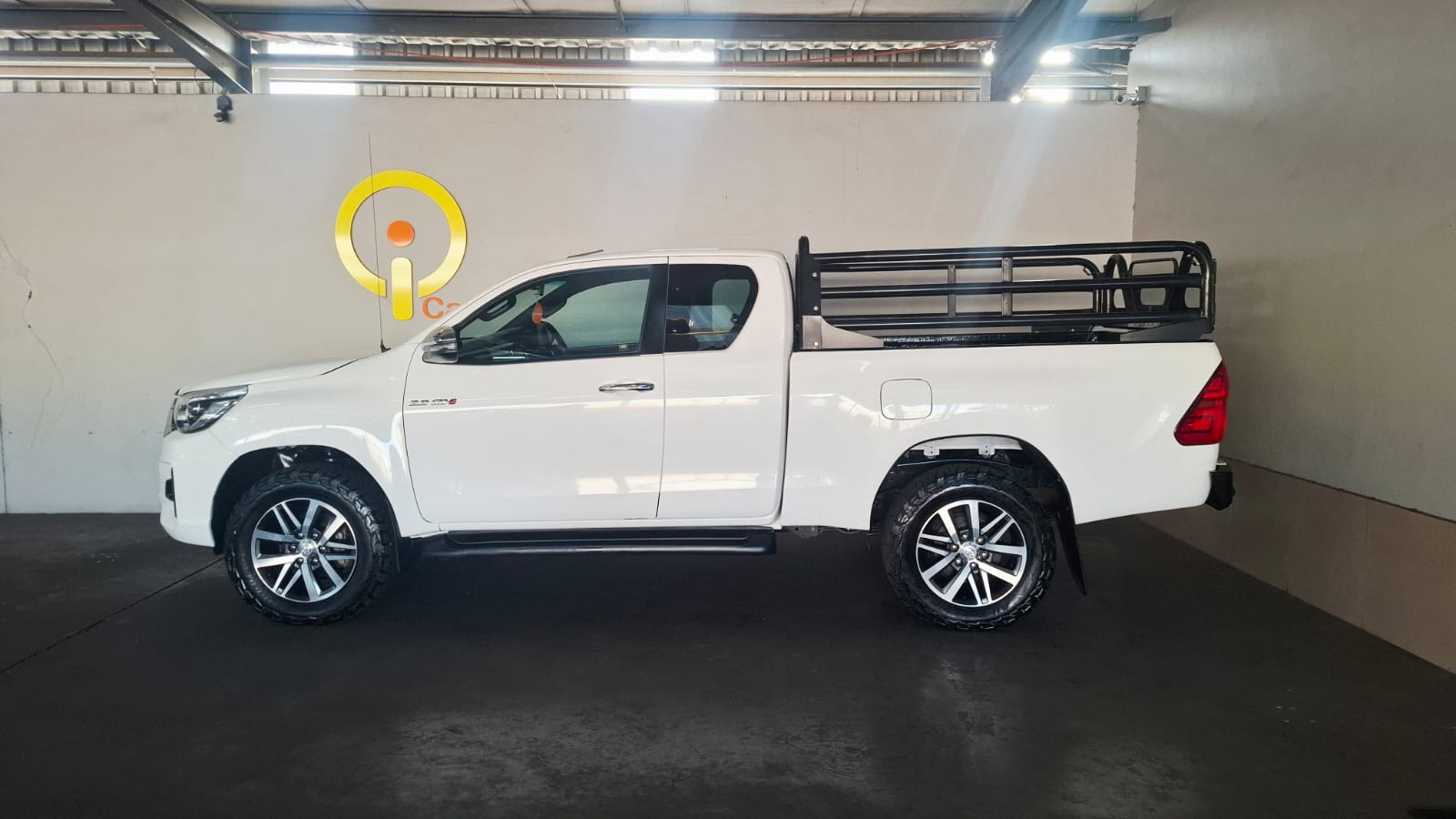 2019 TOYOTA HILUX 2.8 GD-6 RAIDER E/CAB 4×4 A/T