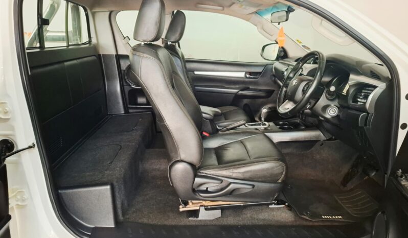 
								2018 TOYOTA HILUX 2.8 GD-6 RAIDER E/CAB 4×4 A/T full									