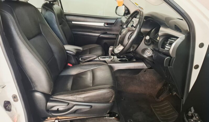 
								2018 TOYOTA HILUX 2.8 GD-6 RAIDER E/CAB 4×4 A/T full									