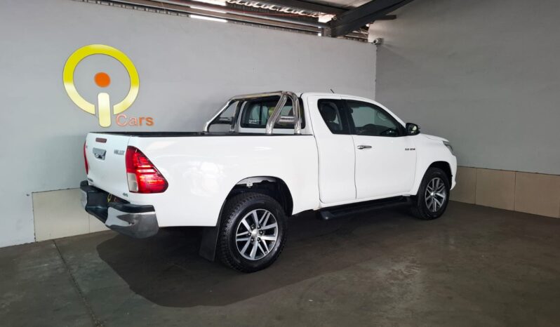 
								2018 TOYOTA HILUX 2.8 GD-6 RAIDER E/CAB 4×4 A/T full									
