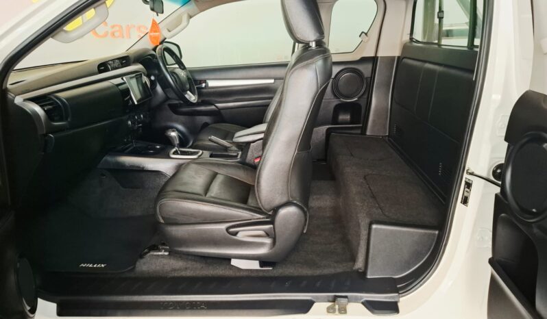 
								2018 TOYOTA HILUX 2.8 GD-6 RAIDER E/CAB 4×4 A/T full									