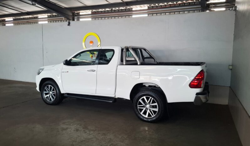 
								2018 TOYOTA HILUX 2.8 GD-6 RAIDER E/CAB 4×4 A/T full									