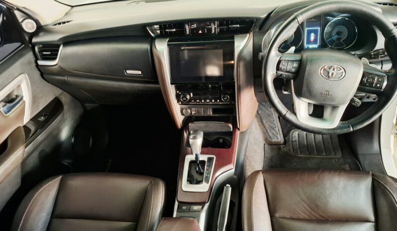 
								2018 Toyota Fortuner 2.8 GD-6 RB A/T full									