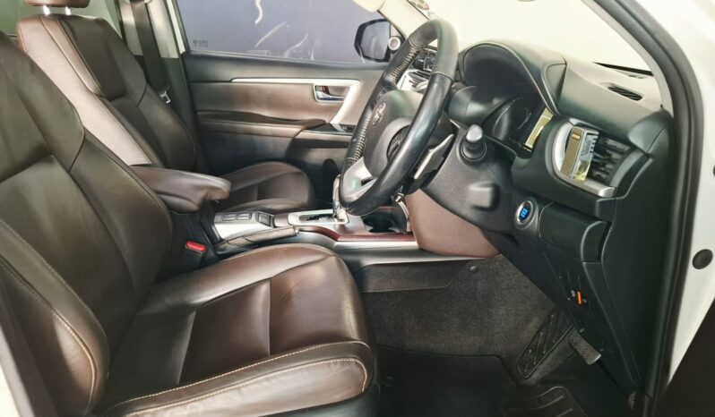
								2018 Toyota Fortuner 2.8 GD-6 RB A/T full									