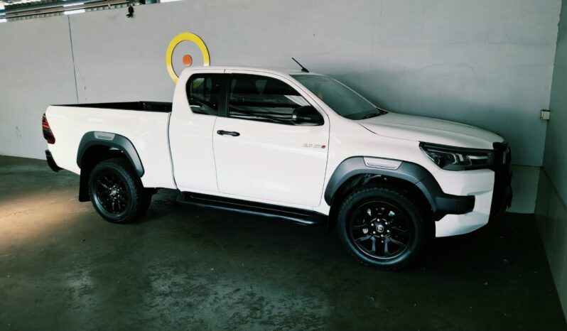 
								2021 Toyota Hilux 2.8 GD-6 Legend X/Cab 4×2 Manual full									